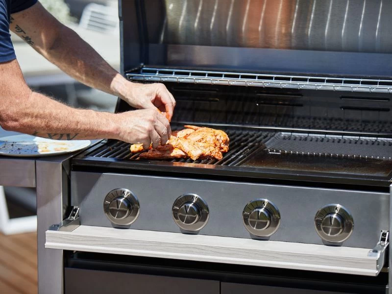 Beefeater 5-Burner Barbeque 11 Beefeater 5-Burner Barbeque - Image 9