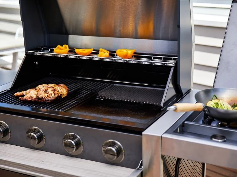 Beefeater 4-Burner Barbeque 15 Beefeater 4-Burner Barbeque - Image 13