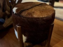Goat Four-Legged Stool -Garden Comfort Shop 8 1 1