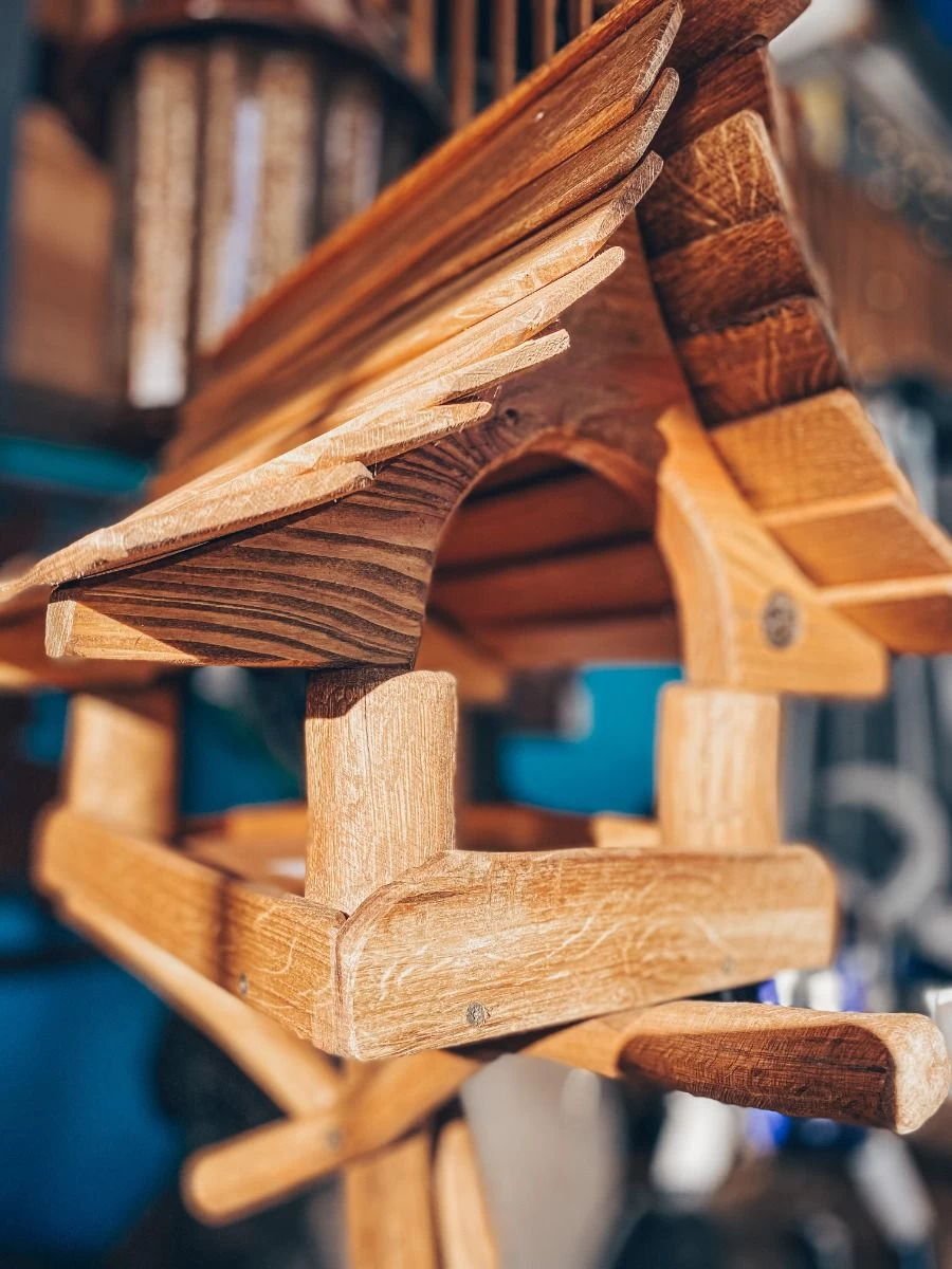 Small Oak Bird Table 10 Small Oak Bird Table - Image 8