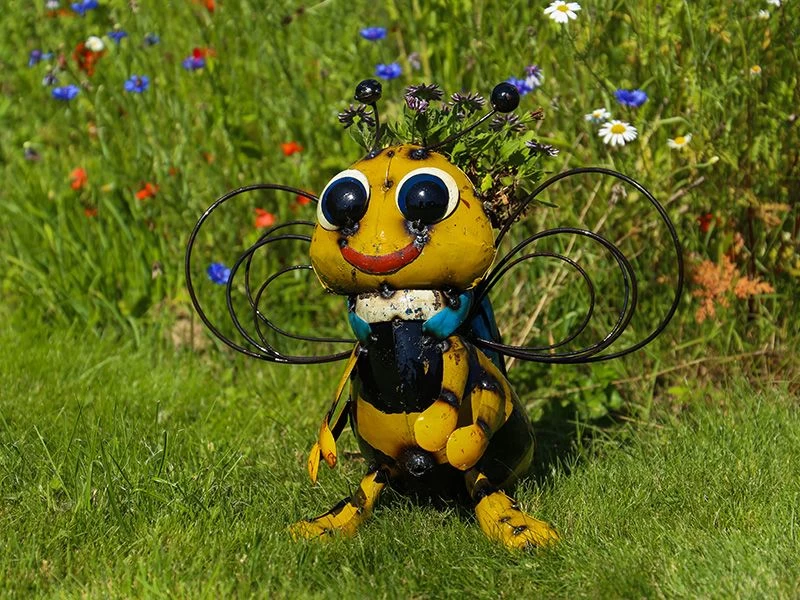 Buzzy Bee Planter 4 Buzzy Bee Planter - Image 2