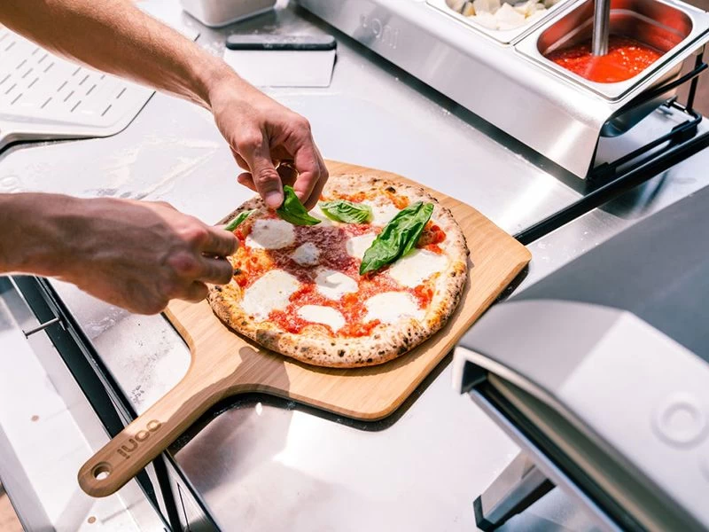 16" Bamboo Pizza Peel | Ooni Range 12 16" Bamboo Pizza Peel | Ooni Range - Image 10