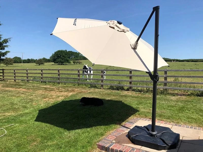 Calypso LED Parasol 3.5M Diameter 15 Calypso LED Parasol 3.5M Diameter - Image 13