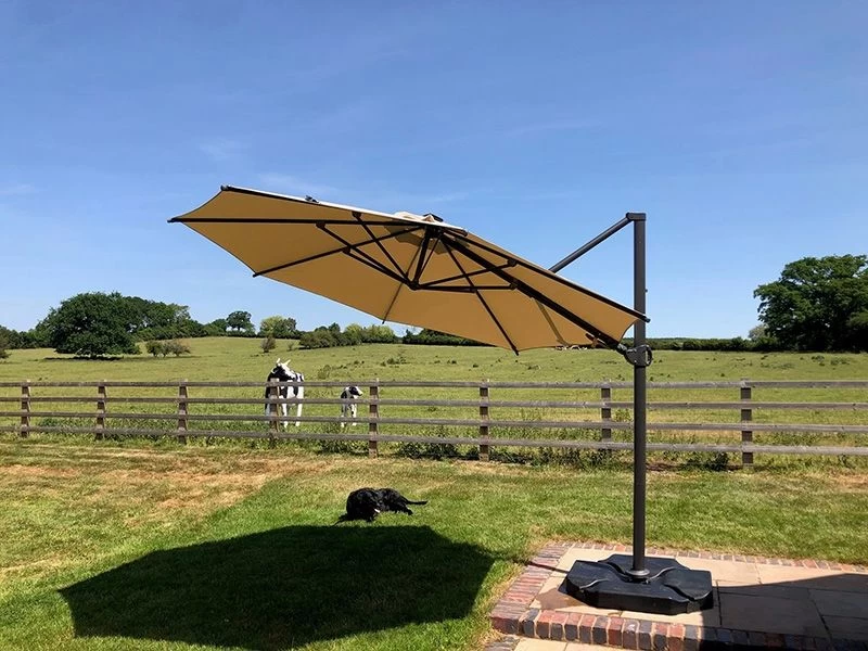 Calypso LED Parasol 3.5M Diameter 7 Calypso LED Parasol 3.5M Diameter - Image 5