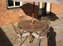 Casino 4 Seater Round Table And Chairs 'set' 30 Casino 4 Seater Round Table And Chairs 'set' -Garden Comfort Shop casino garden round table set 4 3 XL 1