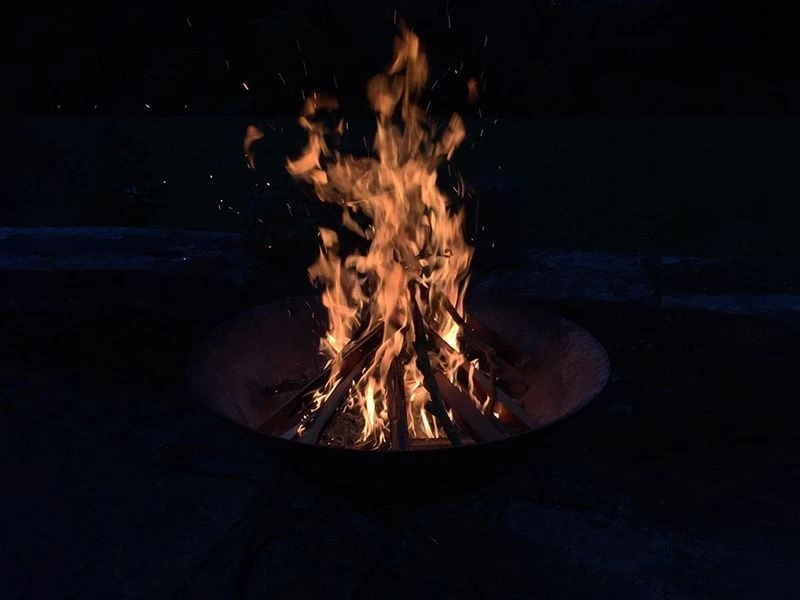 Cast Iron Fire Bowl 5 Cast Iron Fire Bowl - Image 3