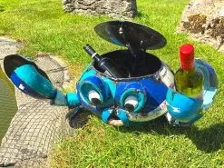 Conrad The Crab Coastal -Garden Comfort Shop conrad coastal4