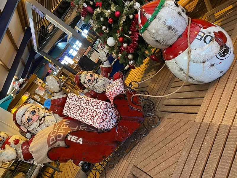 Santas Sleigh Cooler 6 Santas Sleigh Cooler - Image 4