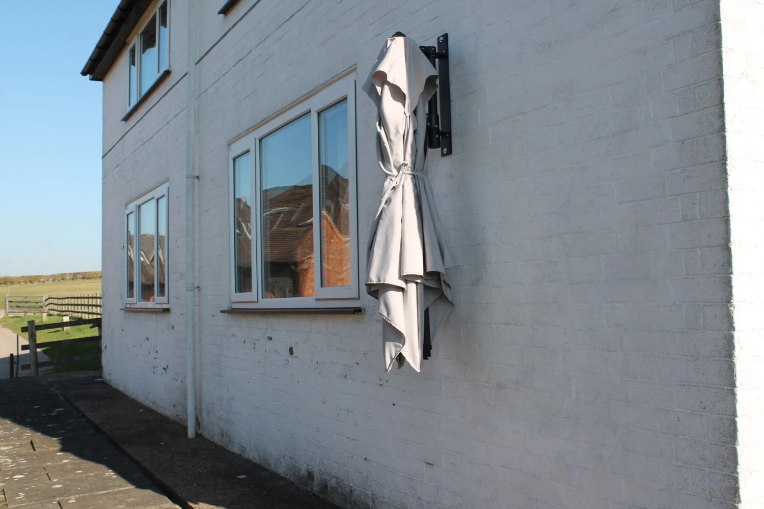 Square Wall Mounted Parasol | OCTOBER OFFERS! 17 Square Wall Mounted Parasol | OCTOBER OFFERS! - Image 15