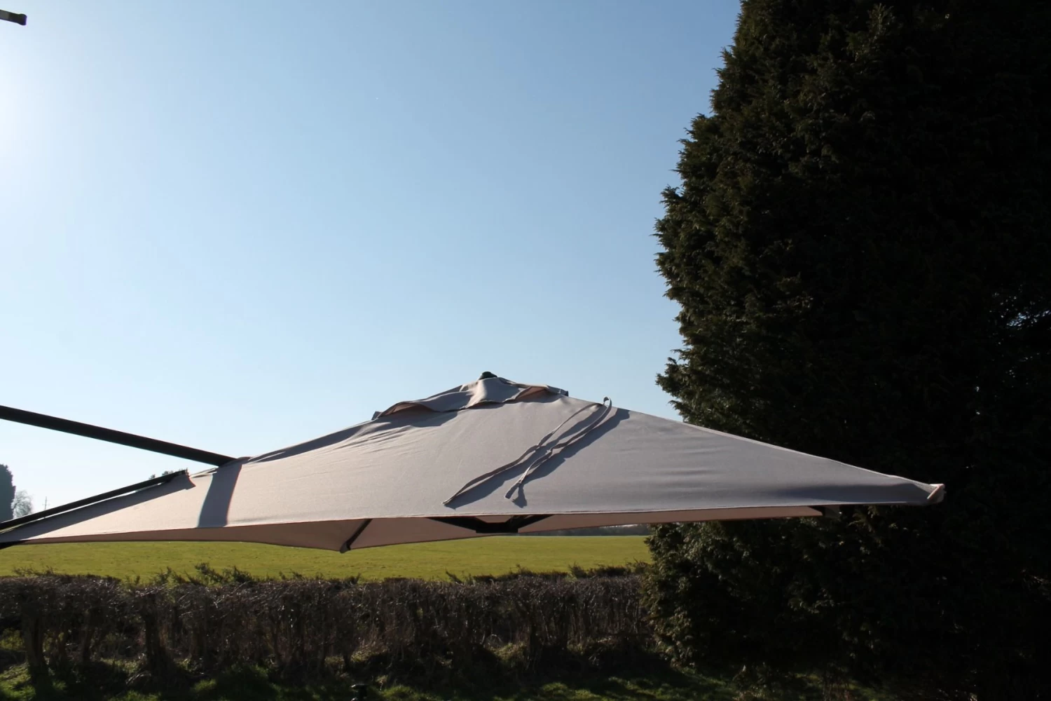 Square Wall Mounted Parasol | OCTOBER OFFERS! 13 Square Wall Mounted Parasol | OCTOBER OFFERS! - Image 11