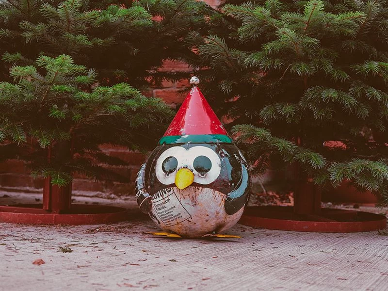 Festive Penguin Sculpture Small 4 Festive Penguin Sculpture Small - Image 2