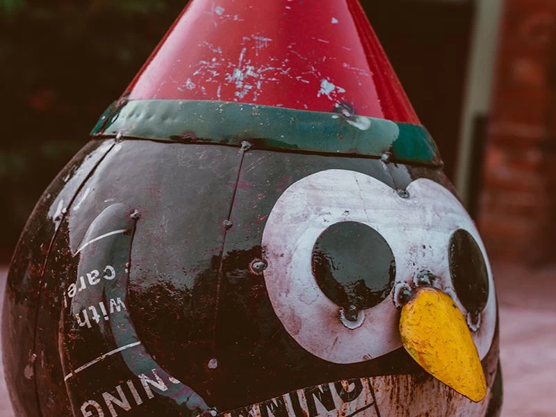 Festive Penguin Sculpture Small 6 Festive Penguin Sculpture Small - Image 4