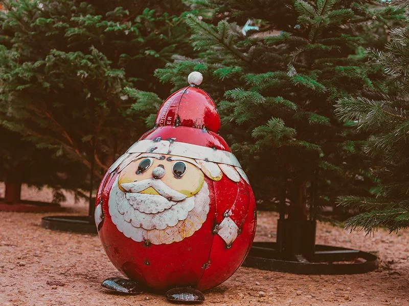 Festive Santa Sculpture Large 3 Festive Santa Sculpture Large