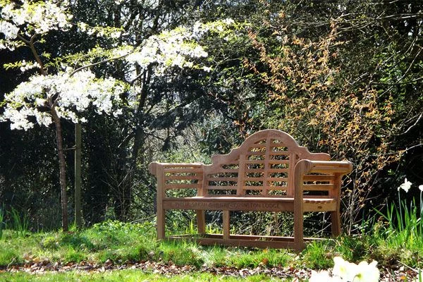 Lutyens 1.5m Bench | FSC® Certified 9 Lutyens 1.5m Bench | FSC® Certified - Image 7