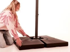 Water Fillable Cantilever Parasol Base 19 Water Fillable Cantilever Parasol Base -Garden Comfort Shop mvi 7336.00 01 38 06.still023 2