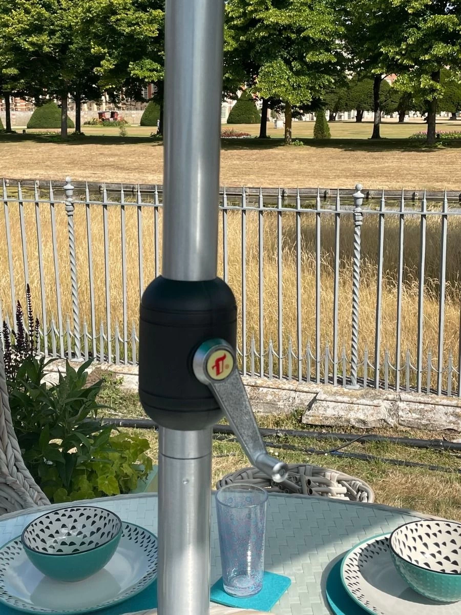 Platinum Tilting Parasol - 250cm Diameter 6 Platinum Tilting Parasol - 250cm Diameter - Image 4