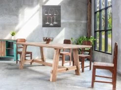 Sigar Dining Table