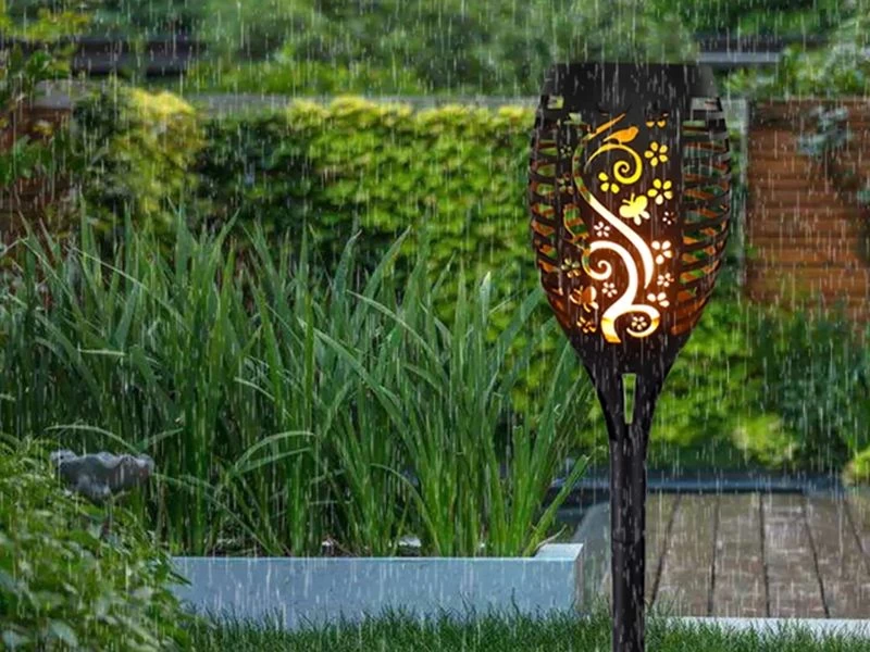 Solar Garden Torch 10 Solar Garden Torch - Image 8