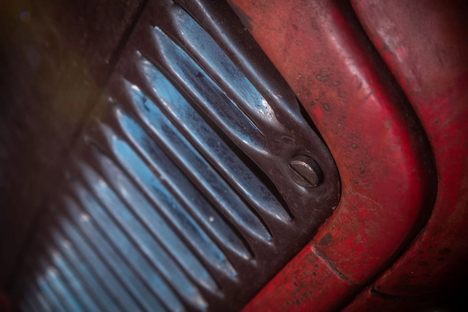Indian Tractor Table 8 Indian Tractor Table - Image 6