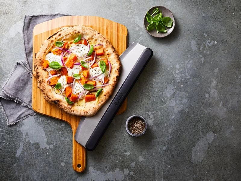 16" Bamboo Pizza Peel | Ooni Range 10 16" Bamboo Pizza Peel | Ooni Range - Image 8